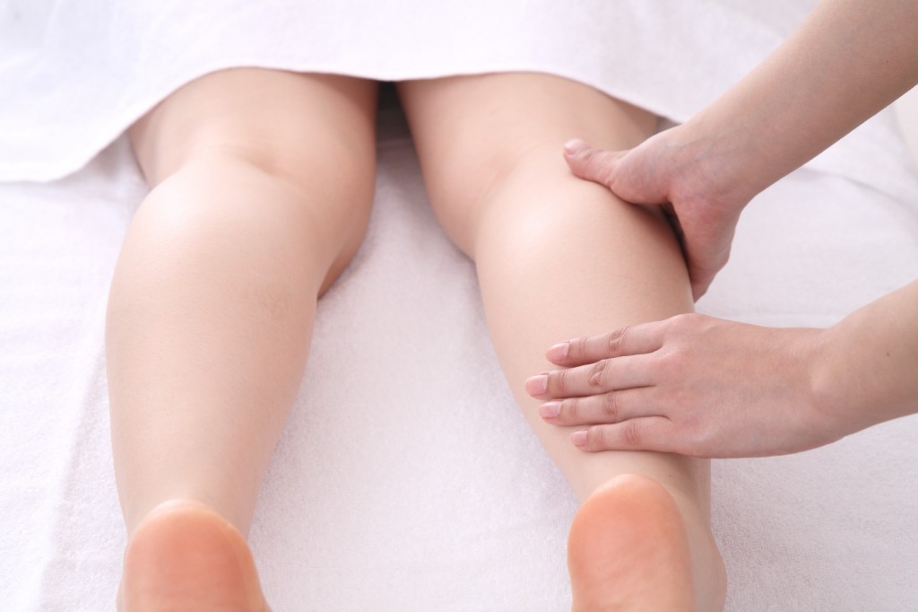 ふくらはぎのむくみを押すと痛いのはなぜ？